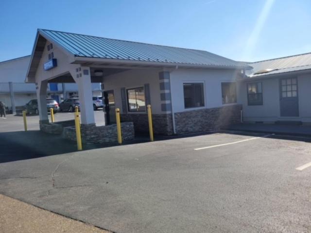 Smokies Inn - New Linens & Ultrafast Wifi - Friendliest Hospitality Guaranteed! Kodak Luaran gambar